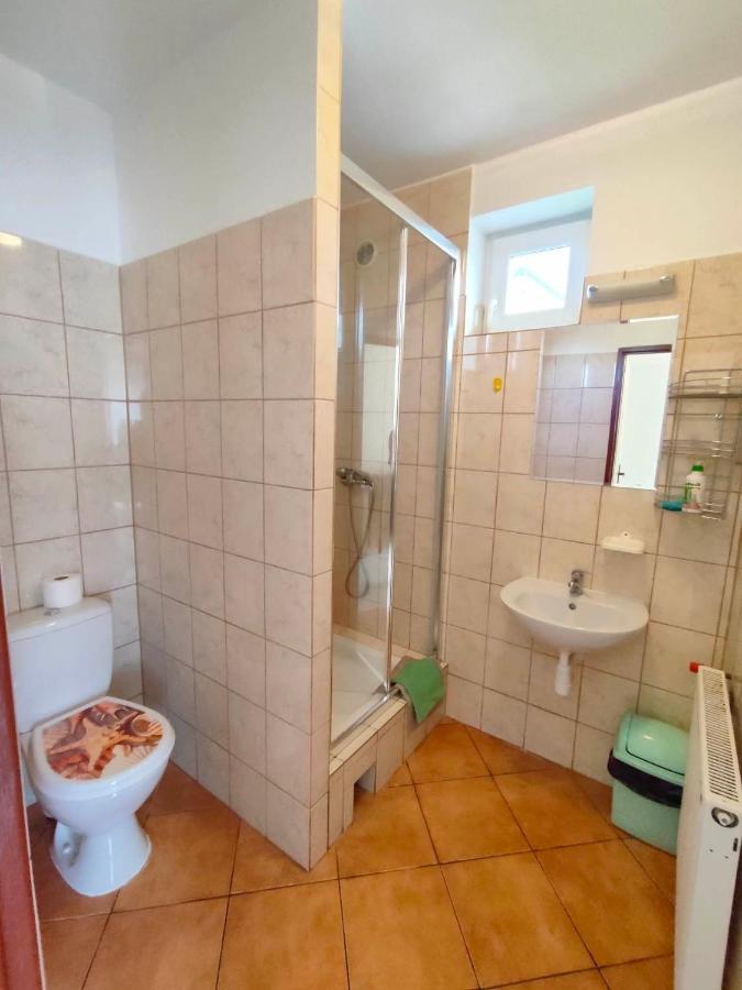 Pokoje Goscinne U Piotra Ustronie Morskie Exterior photo